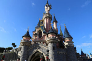 l Places to Visit in Paris- Disneyland Paris