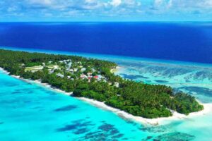 Places to Visit in Maldives- Fulhadhoo Island