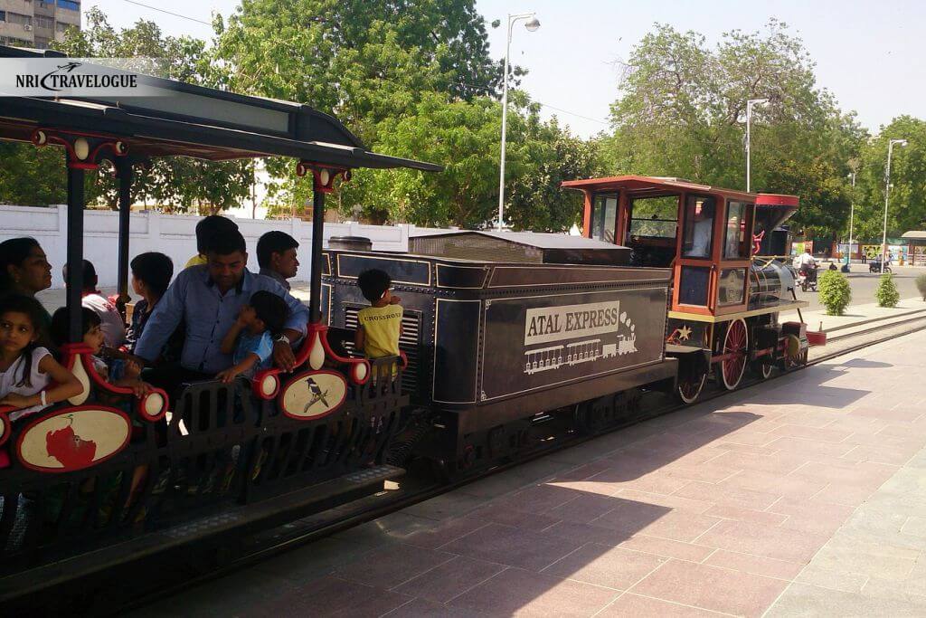 Amusement rides and toy train for kids