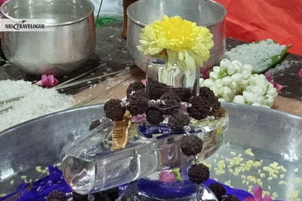 Spatik Linga Darshan