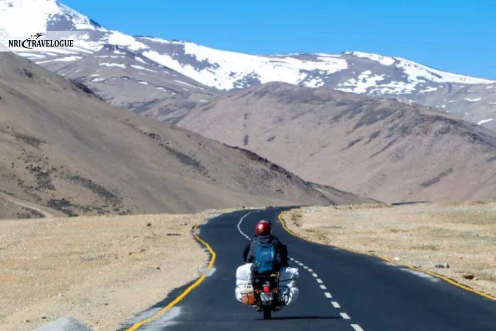 Magnetic Hill & Leh Market